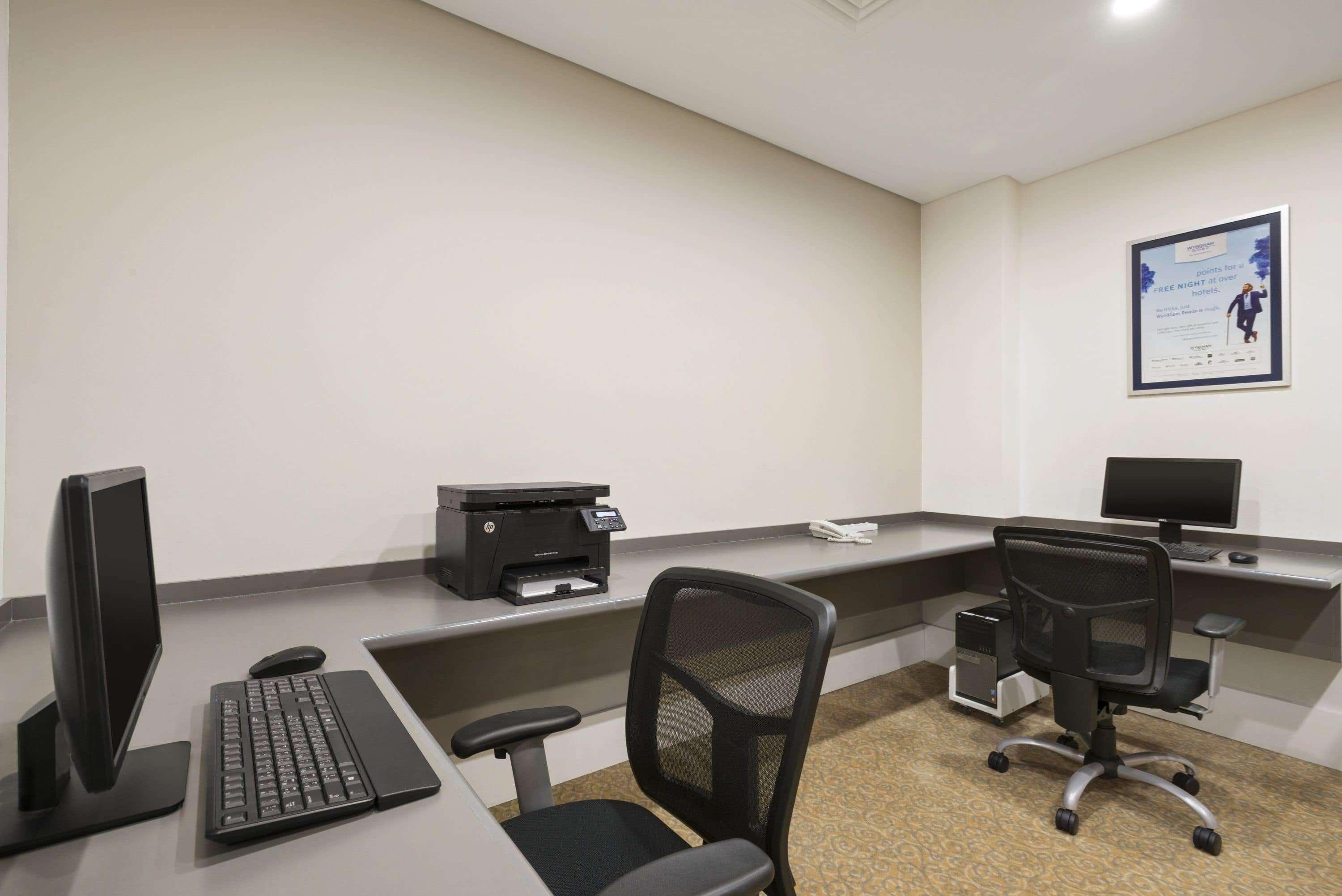 Ramada By Wyndham Bahrain Hotel Manamah Buitenkant foto