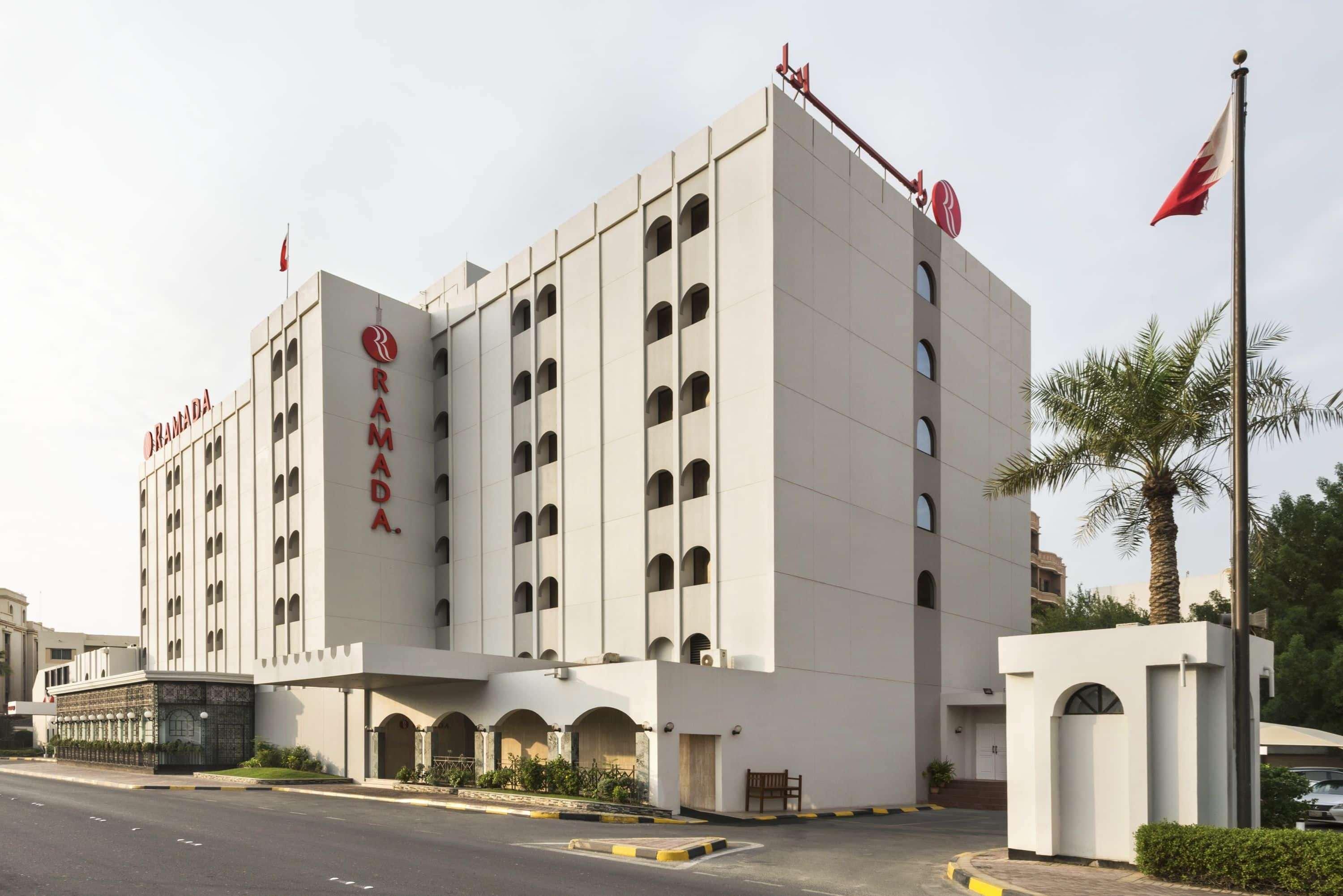 Ramada By Wyndham Bahrain Hotel Manamah Buitenkant foto