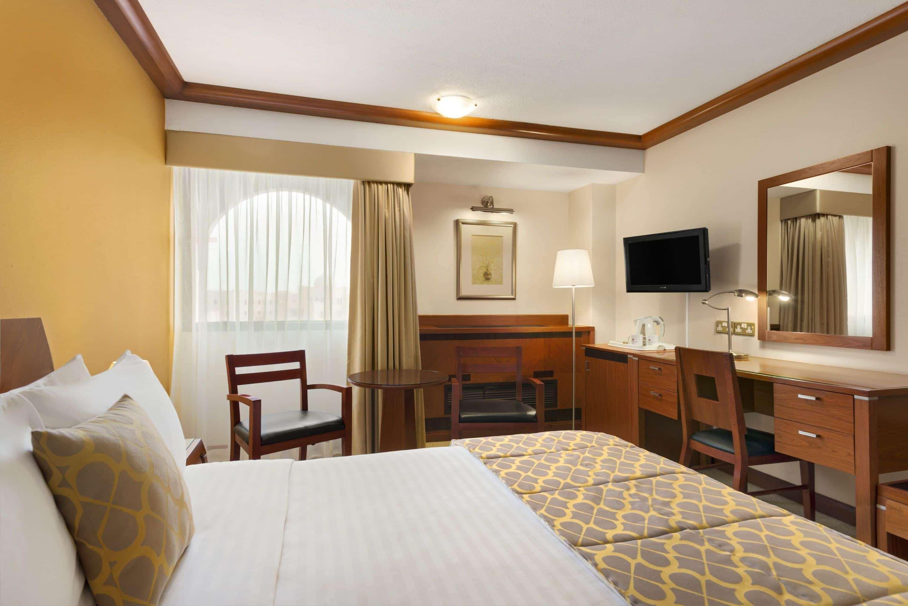 Ramada By Wyndham Bahrain Hotel Manamah Buitenkant foto