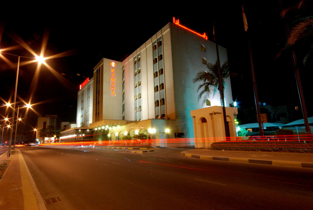 Ramada By Wyndham Bahrain Hotel Manamah Buitenkant foto
