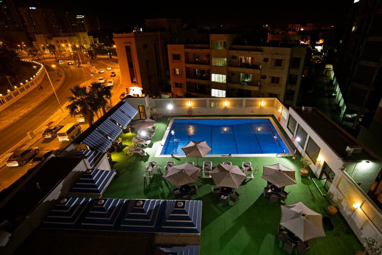 Ramada By Wyndham Bahrain Hotel Manamah Buitenkant foto