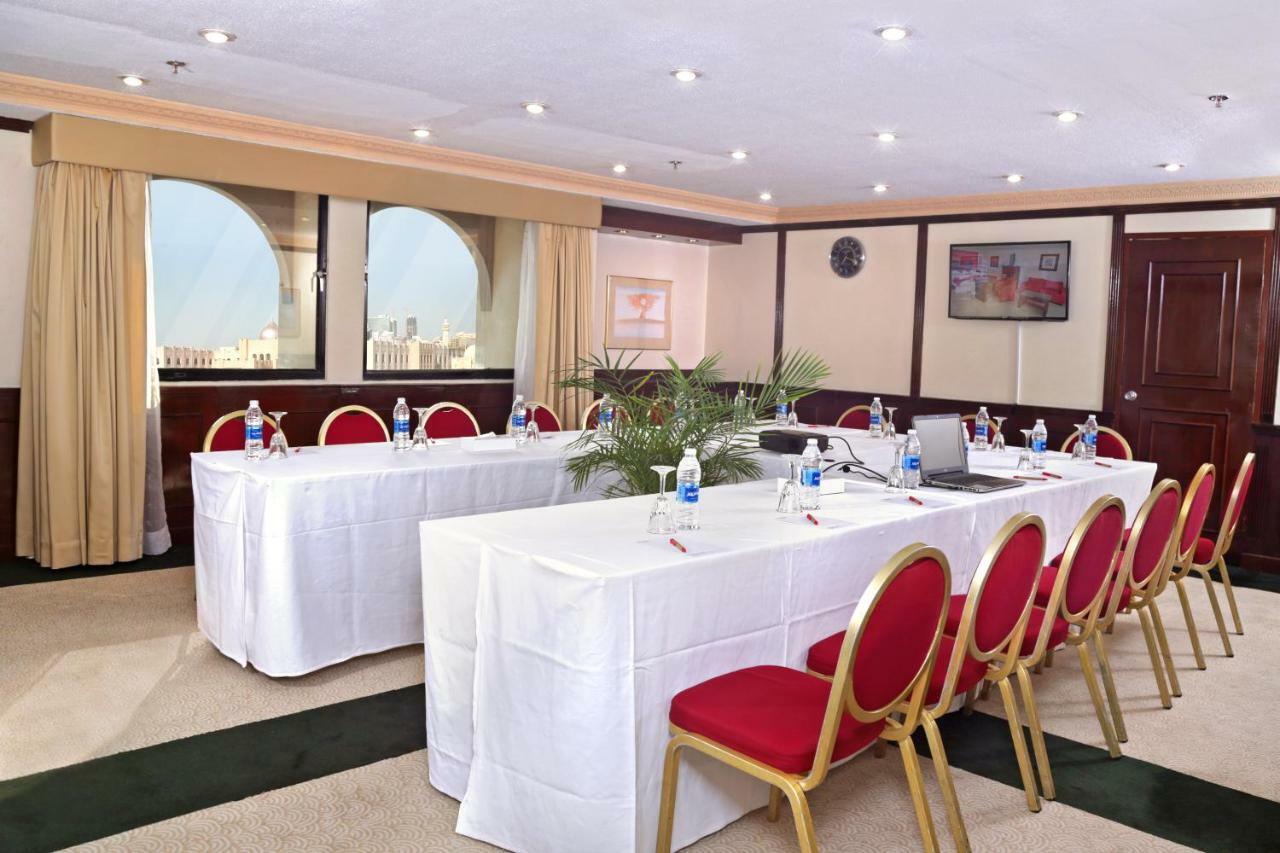 Ramada By Wyndham Bahrain Hotel Manamah Buitenkant foto