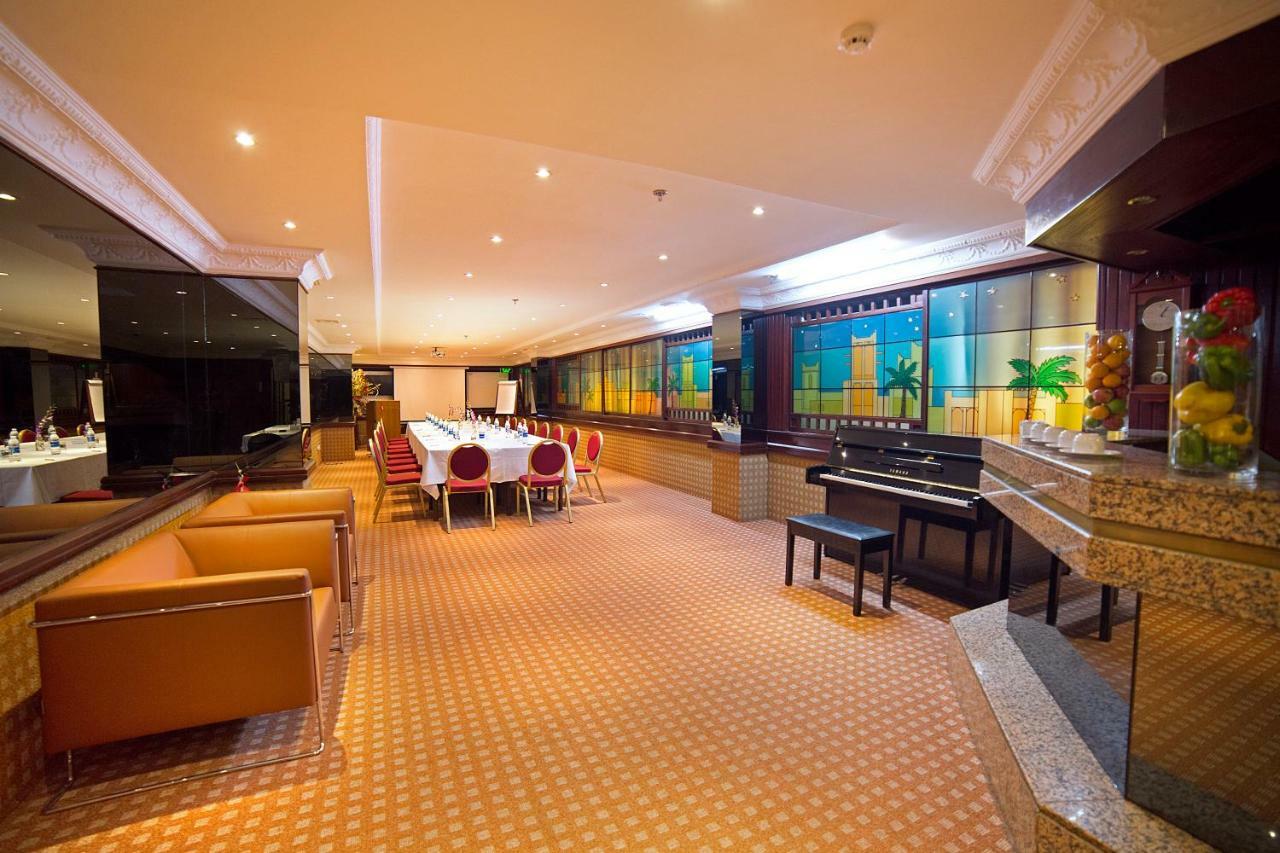 Ramada By Wyndham Bahrain Hotel Manamah Buitenkant foto